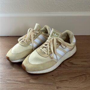 Adidas ultra boost I-5923 yellow women’s size 7